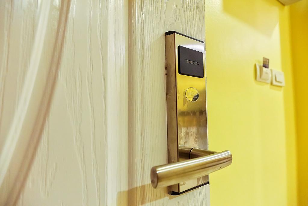 ホテル Pps ホーム スリン 部屋 写真